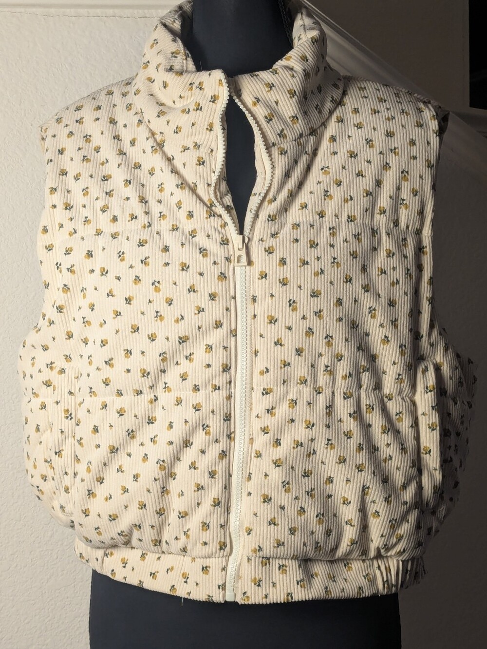 Altar’d State XL Cream Floral Corduroy Puffer Vest Cottagecore